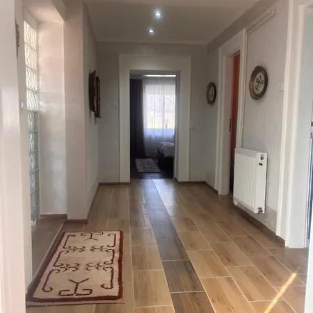 Guest House Kula Apartment